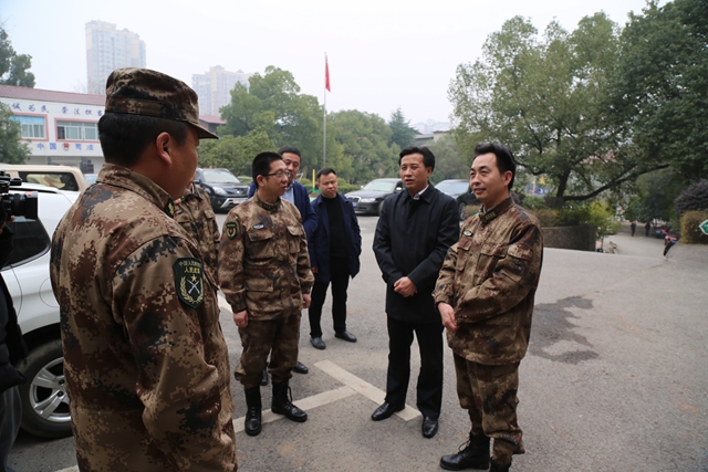 冯紫英来零陵走访慰问基层武装干部